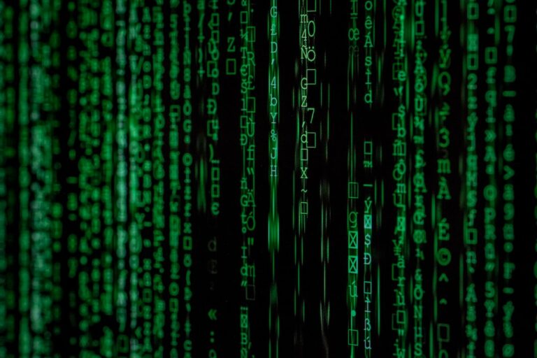 Photo Cum să-ți gestionezi și să-ți protejezi informațiile personale și financiare în mediul online cripto