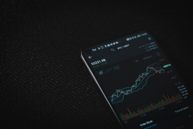 Photo Keywords: cost reduction, crypto investments Relevant image: Graph chart