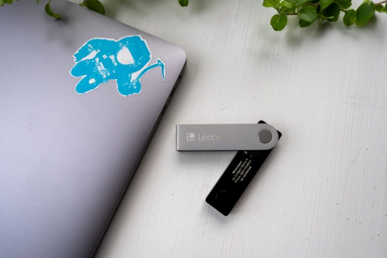 Photo Hardware wallet