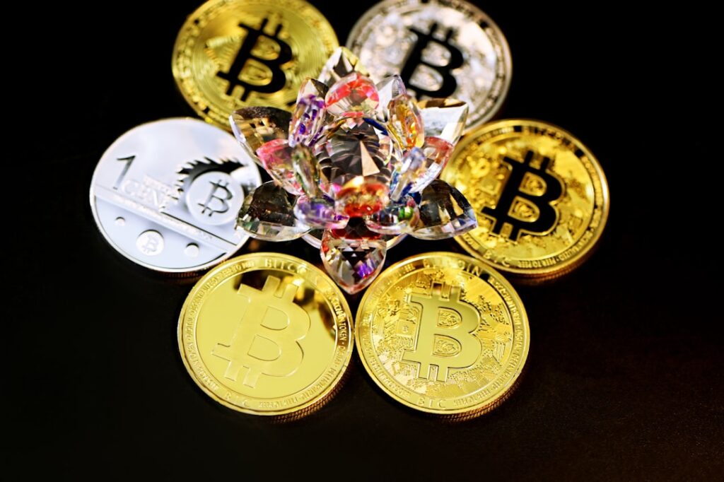 Photo pyramid scheme cryptocurrency