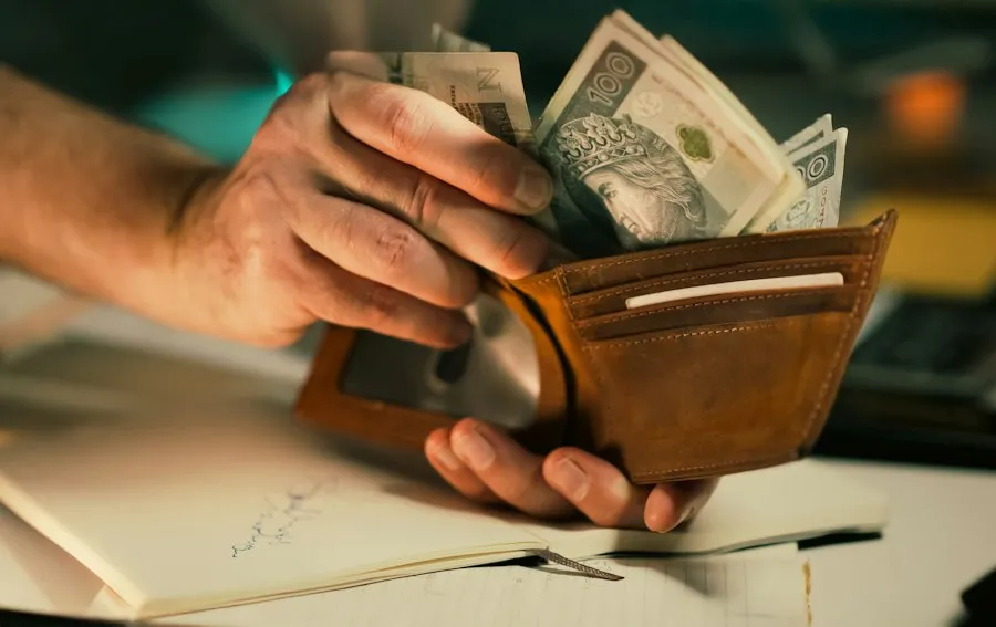 Photo hardware vs software wallets mistakes